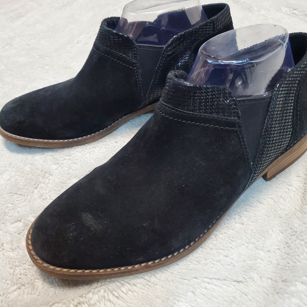 Clarks Black Suede Leather Short Ankle Boots 10 Classic Capsule Basic Minimalist - Picture 7 of 9